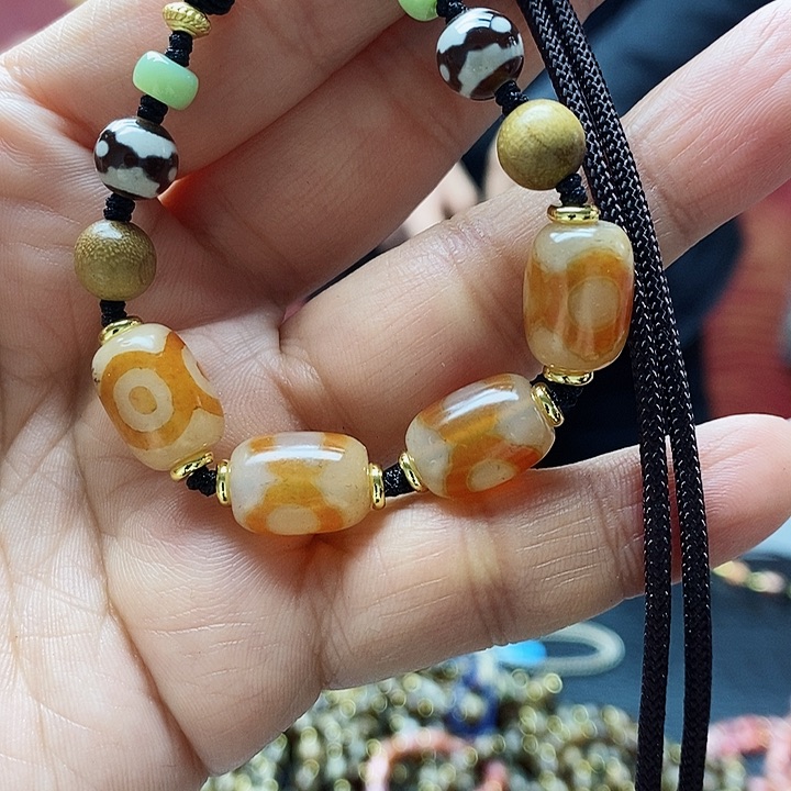 玛瑙/玉髓颈饰合金