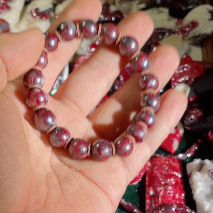 天然辰砂原石首饰