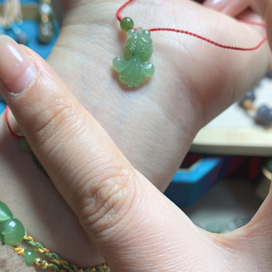 未镶嵌手绳和田玉碧玉锦鲤竖版红绳