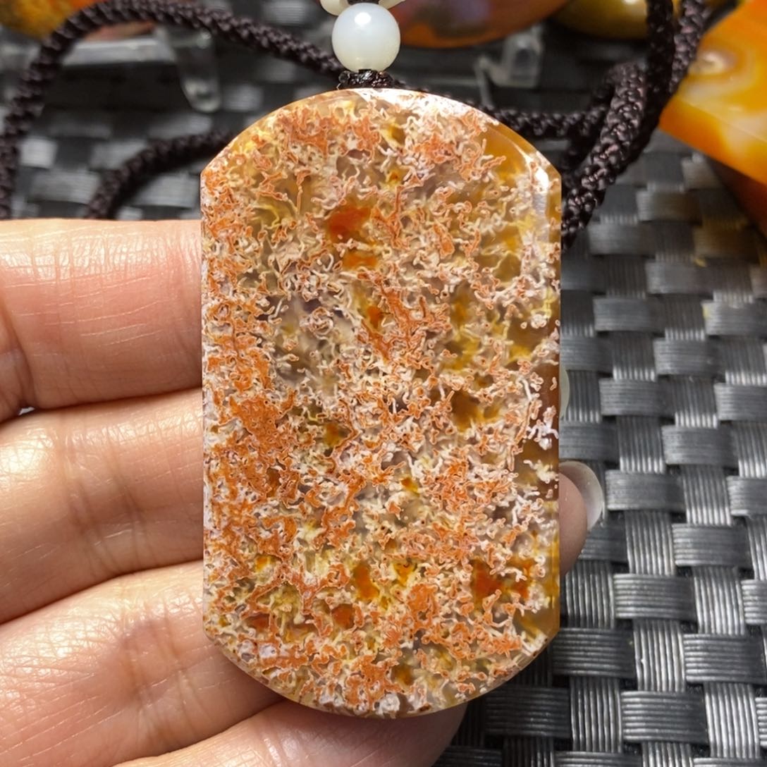 玛瑙/玉髓颈饰未镶嵌