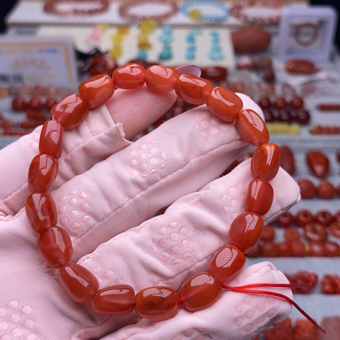 南红玛瑙配饰未镶嵌瑕疵