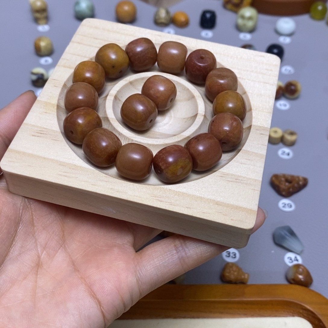 蛇纹石玉配饰合金鹅*石