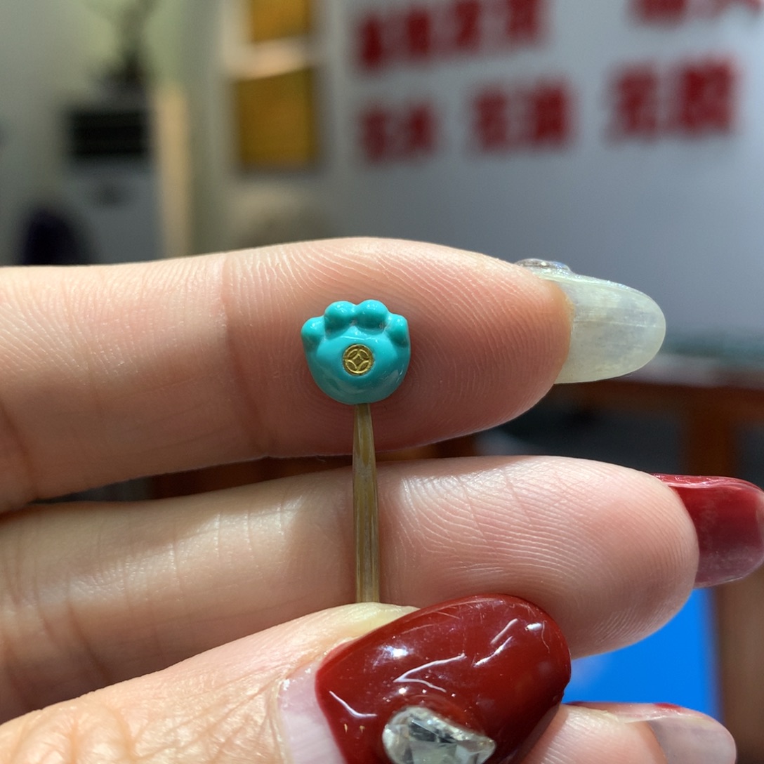 绿松石配饰未镶嵌