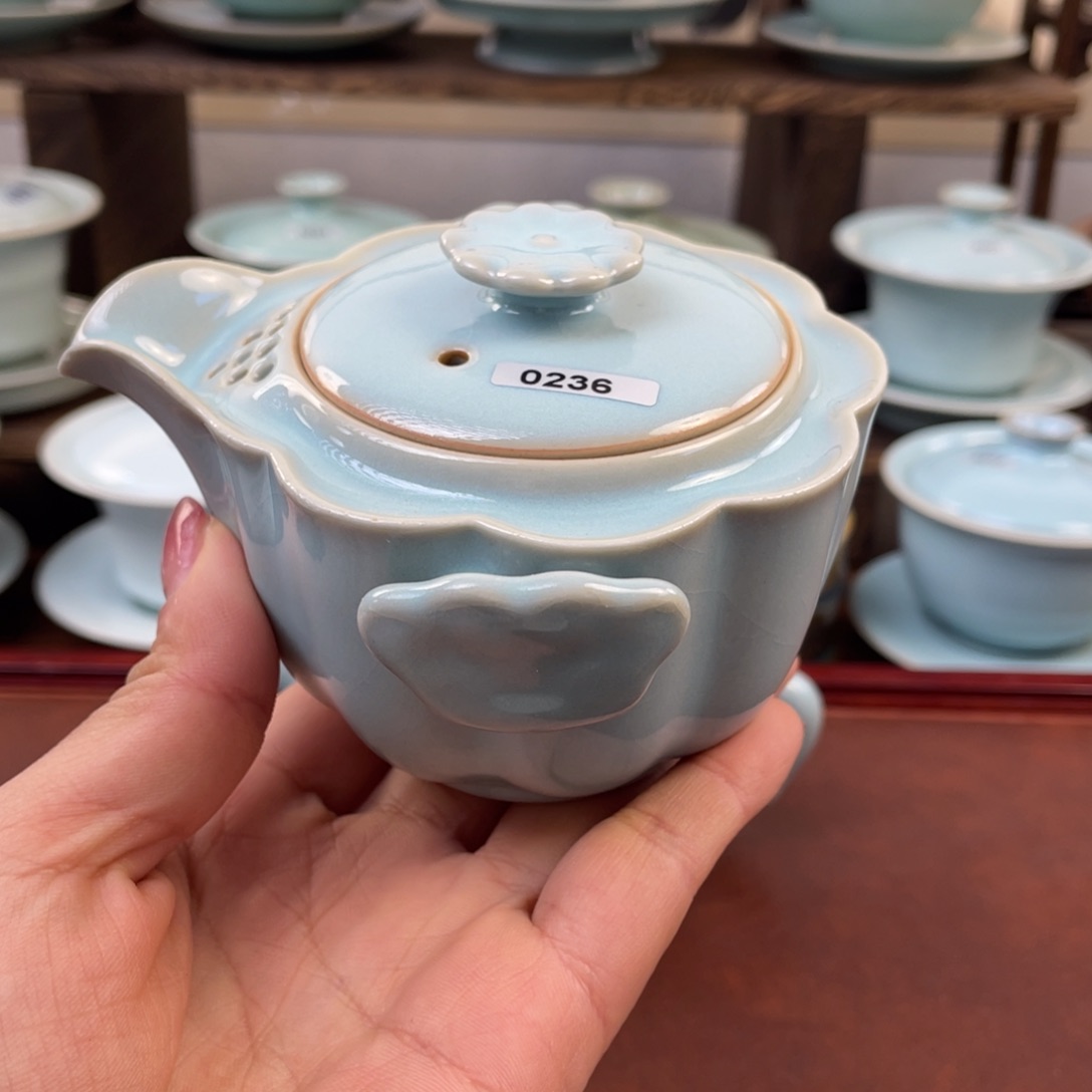 微瑕0236…………………………m