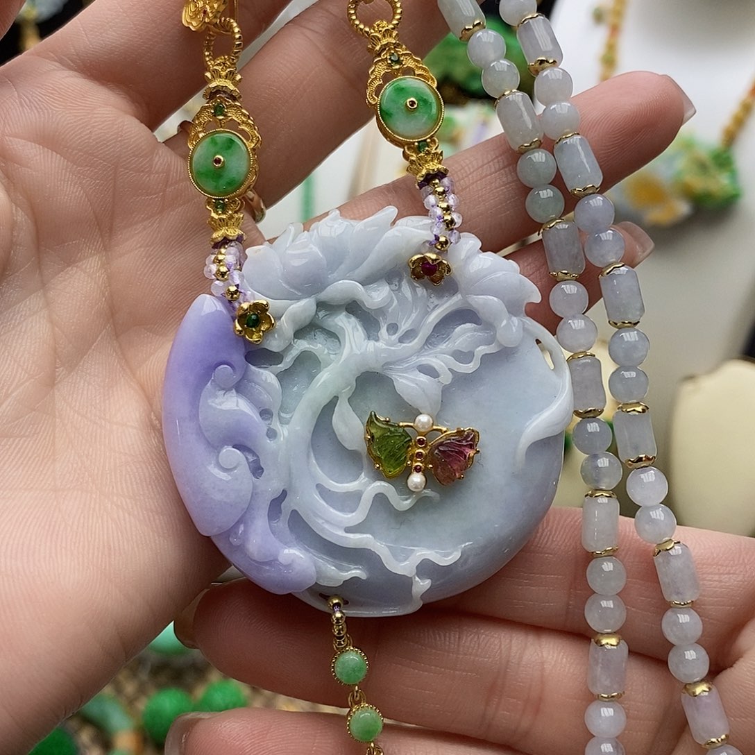 翡翠颈饰未镶嵌天然