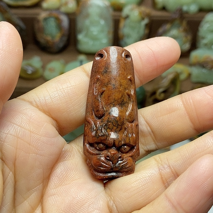 岫岩河磨玉（透闪石质玉）未镶嵌颈饰