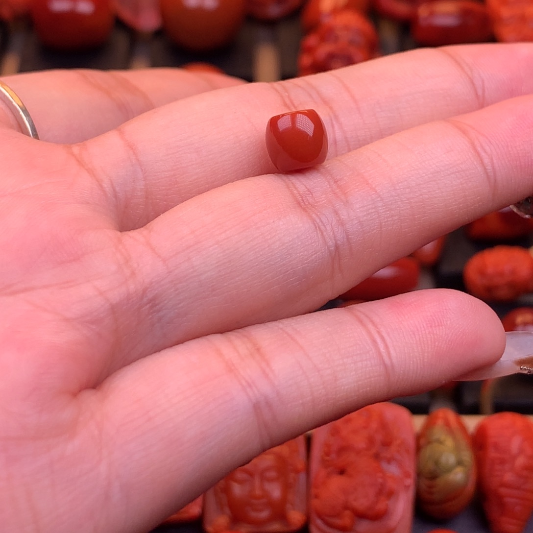 南红玛瑙未镶嵌原矿直切单珠7.5mm