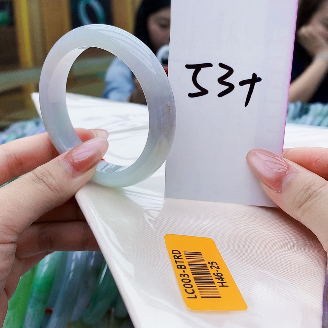 翡翠手镯未镶嵌The 