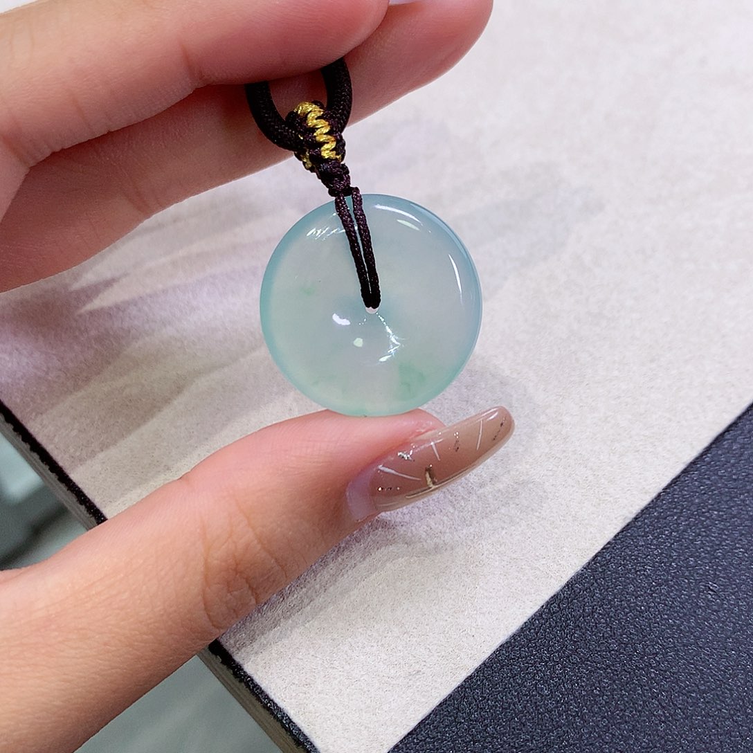 翡翠未镶嵌吊坠(不含链)23.4-5.3