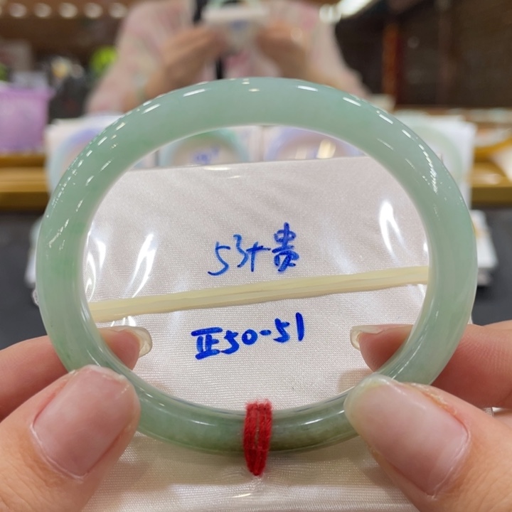 翡翠未镶嵌手镯翡翠