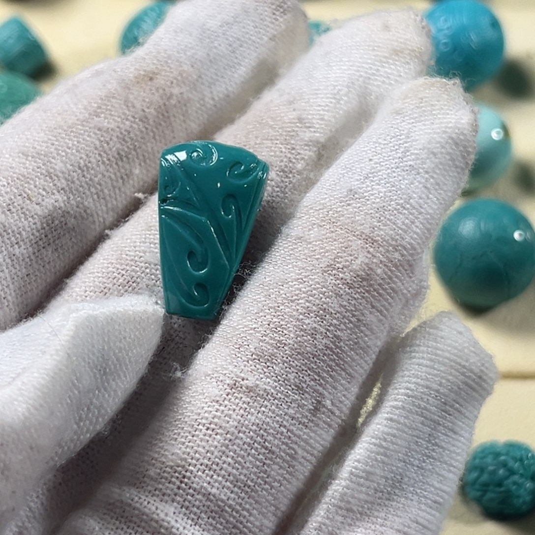 绿松石未镶嵌三通