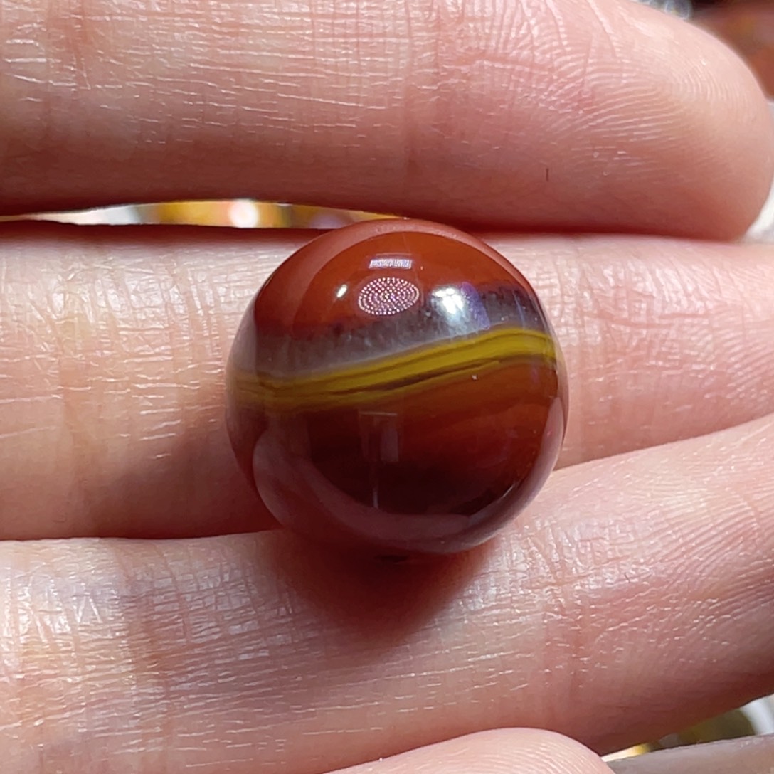 玛瑙/玉髓颈饰未镶嵌君**人