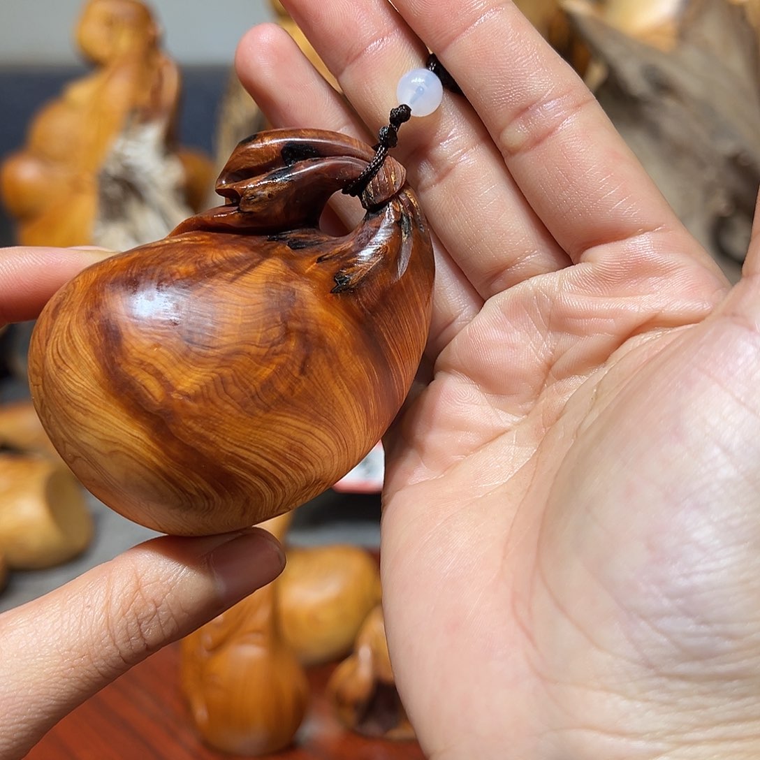 柏木（崖柏）飞崖柏木手把件摆件