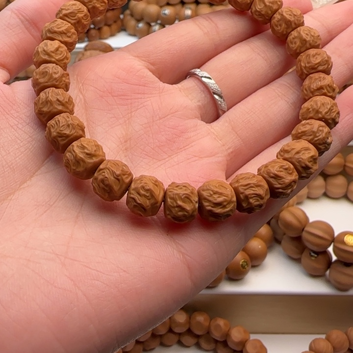 痞***枫猴头核桃吊坠漏眼款小游龙*5