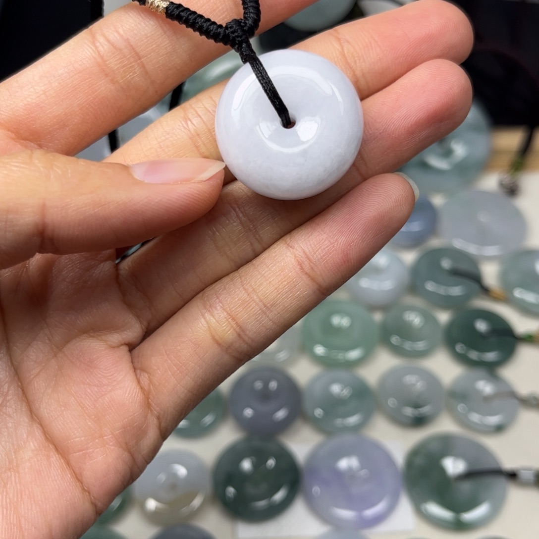 翡翠未镶嵌颈饰天然翡翠Ａ货