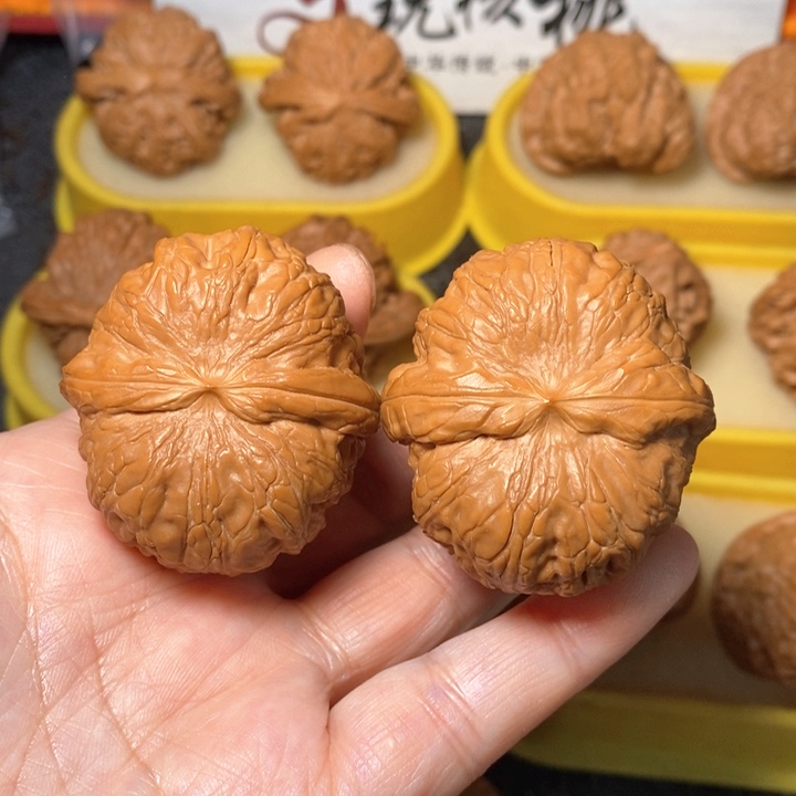 文玩核桃把件元宝 42