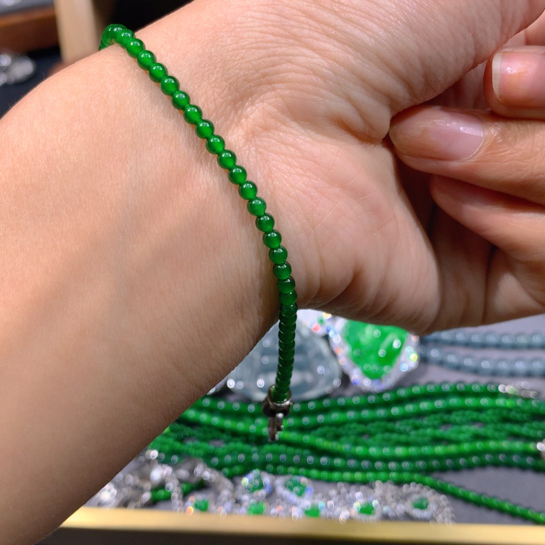 翡翠戒指未镶嵌天然翡翠