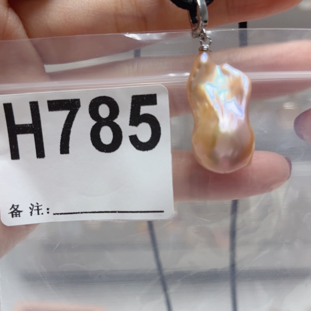 未镶嵌颈饰淡水珍珠