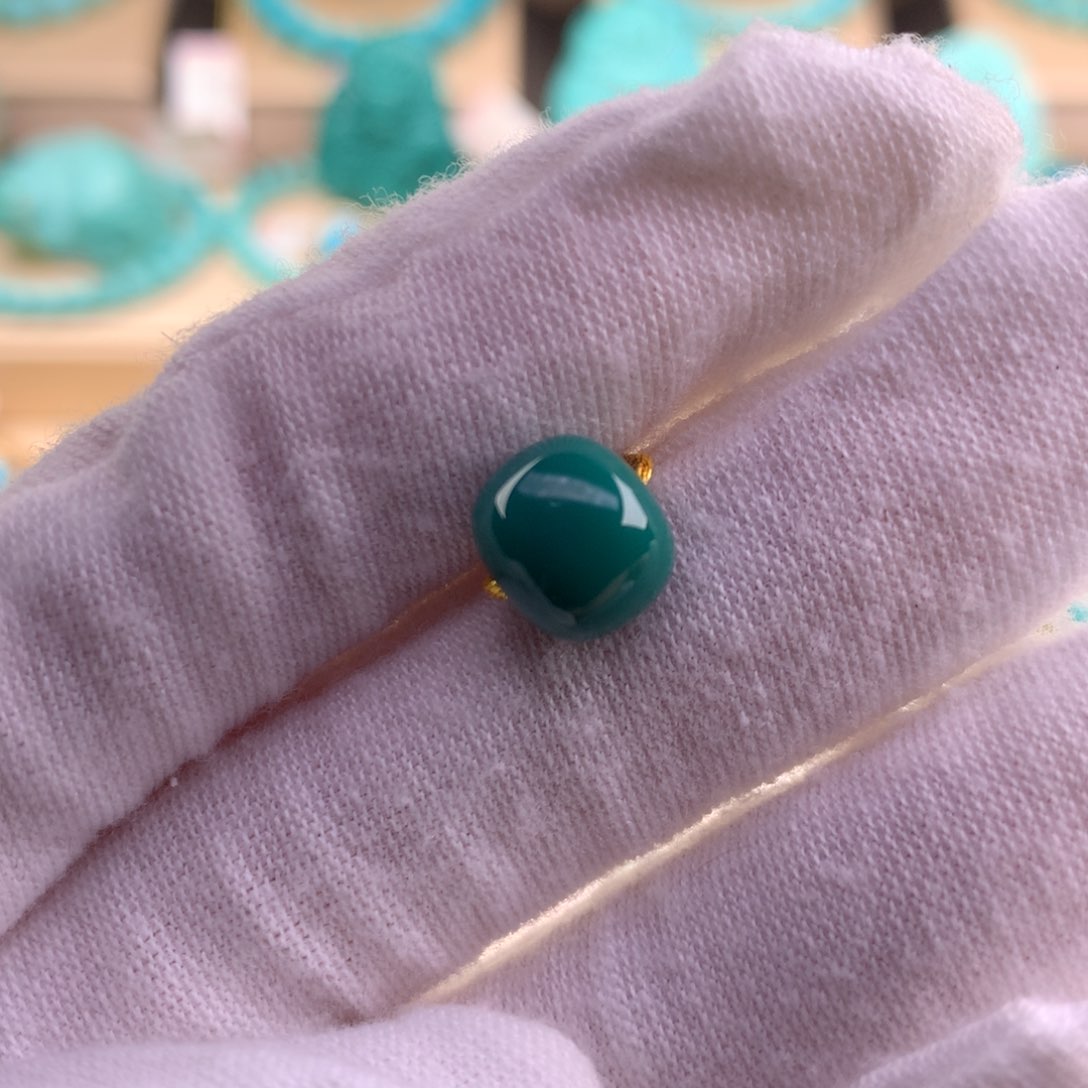 绿松石珠宝奇石未镶嵌9.4*8.2mm