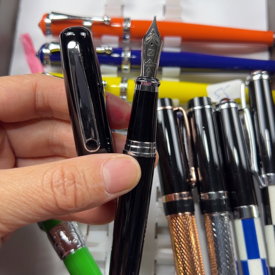 便携式黑色富利文礼品笔