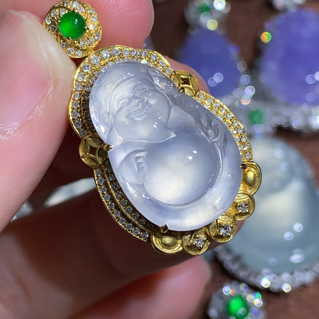 翡翠颈饰18K金镶嵌财神爷