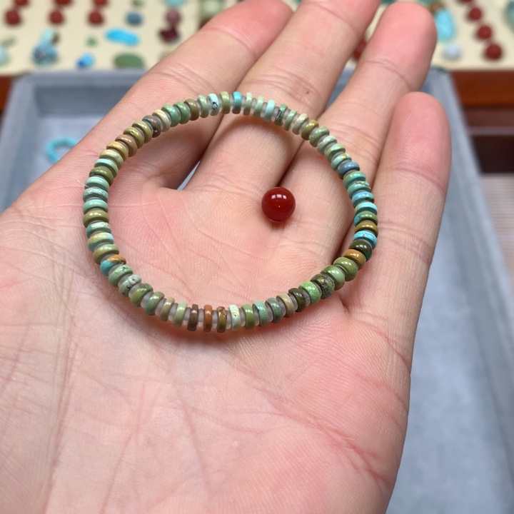 南红玛瑙配饰未镶嵌