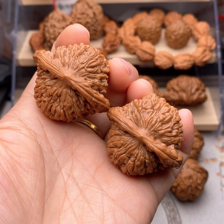 核桃把件四座楼核桃