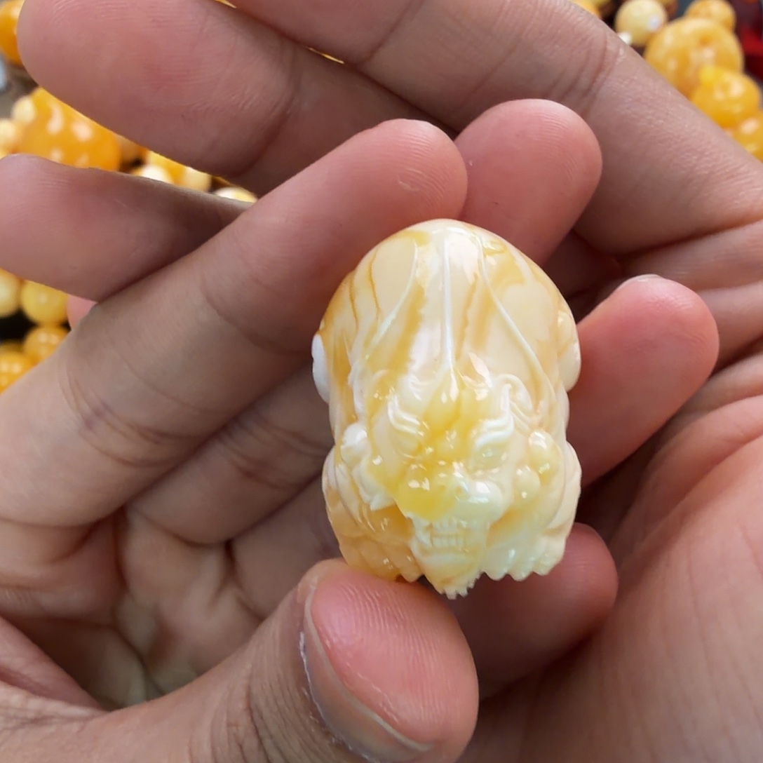 琥珀未镶嵌珠宝奇石12g