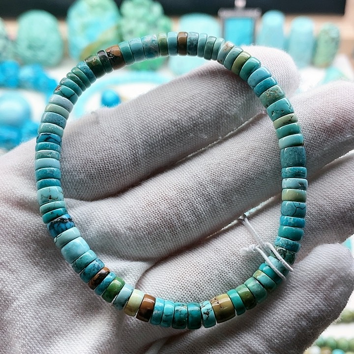 绿松石配饰未镶嵌