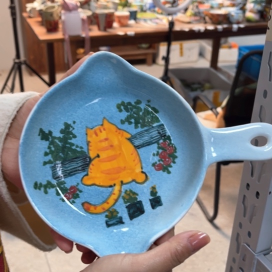 炉景德镇釉下手绘陶瓷 