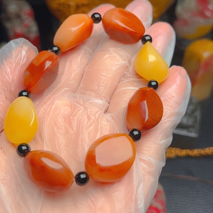 昌化石威****拉老挝冻石精品手串