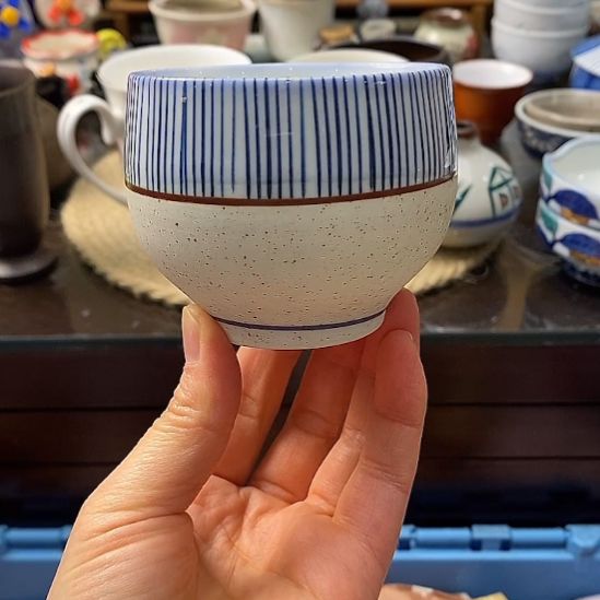    中古物品默认微瑕，谨慎参拍，满18包邮！