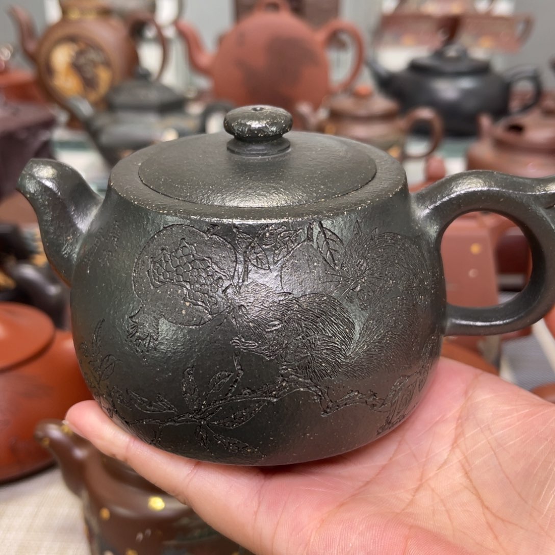 蟹***钱茶壶紫砂小品刻绘