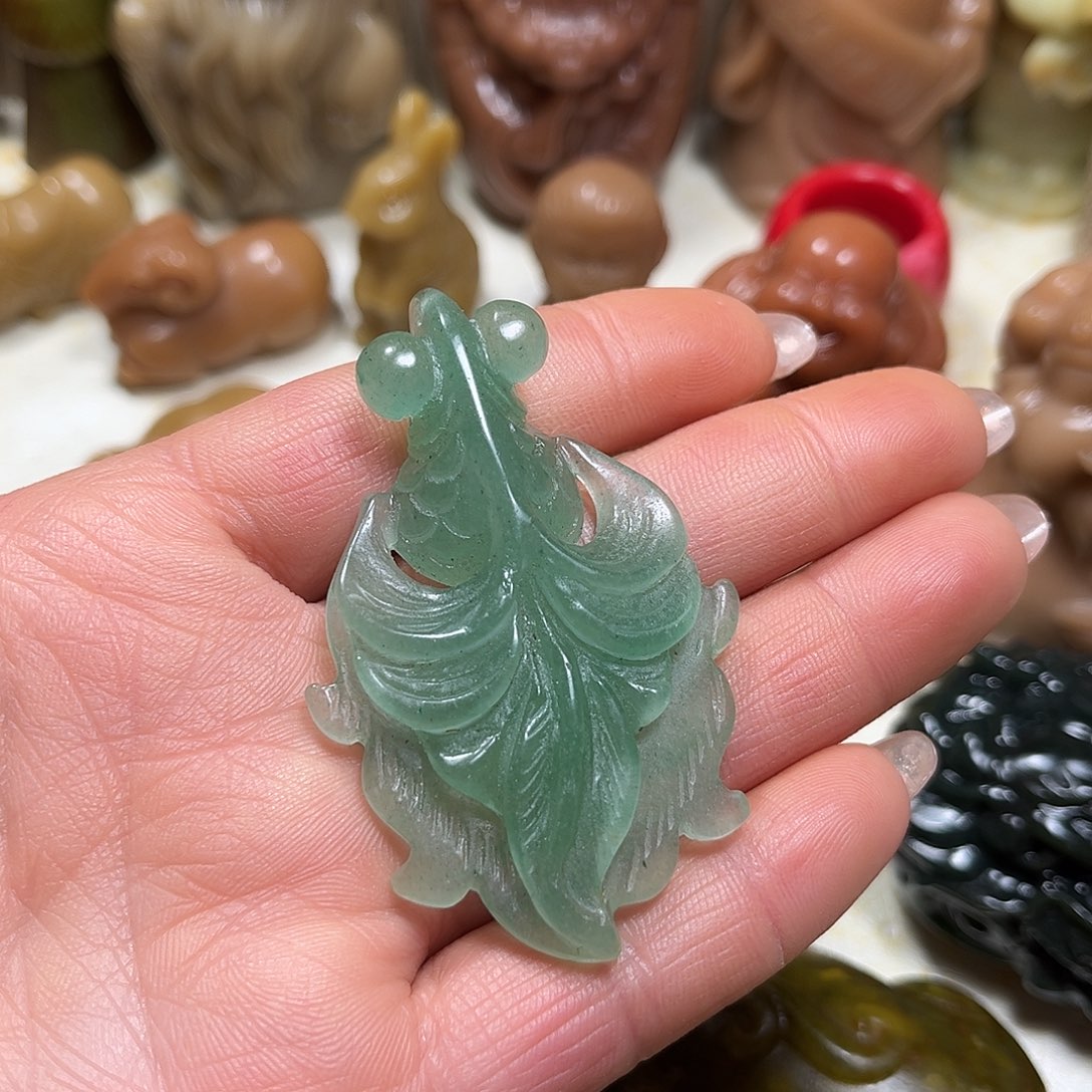 白玉菩提吊坠白玉菩提吊坠