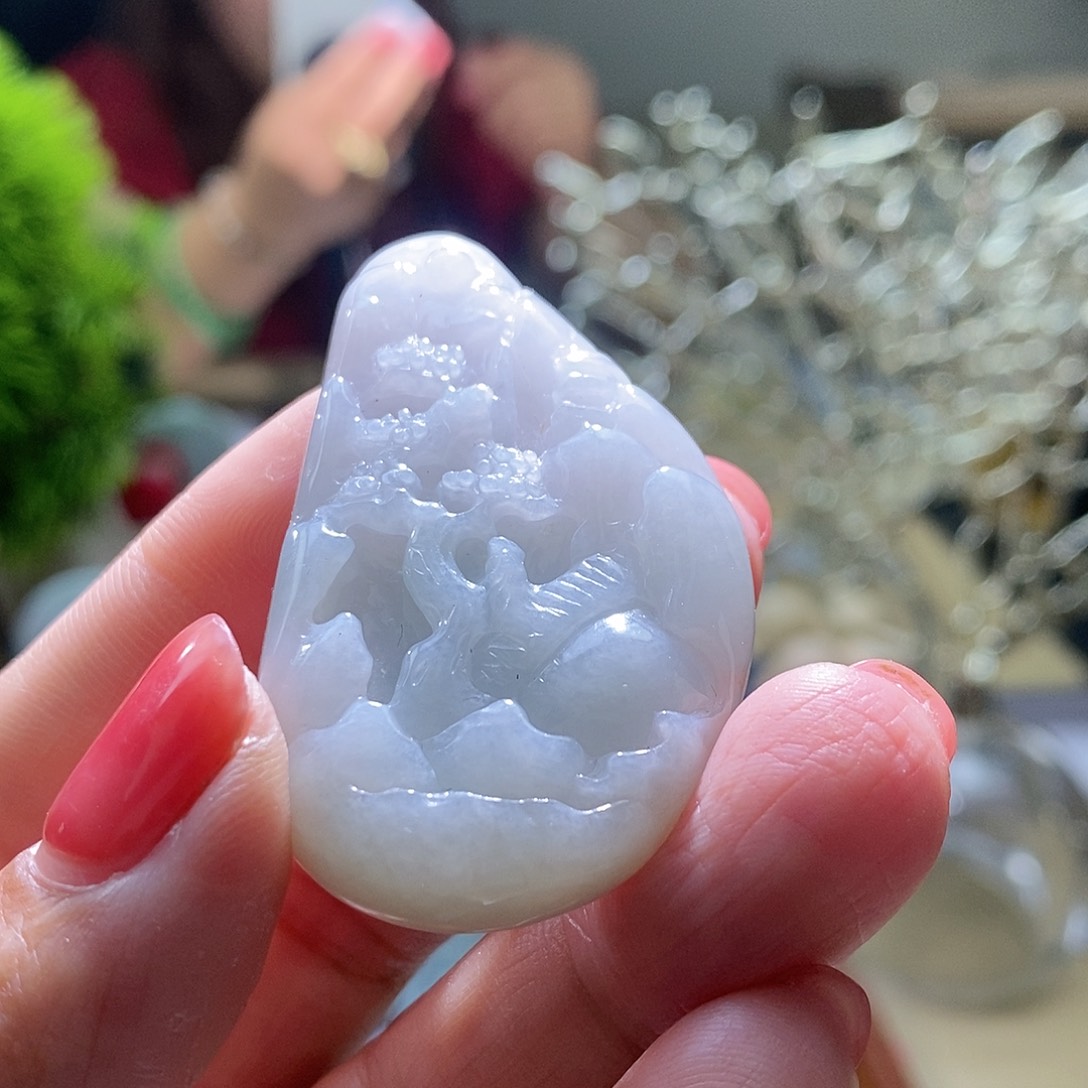 【闪购商品】翡翠未镶嵌颈饰山水