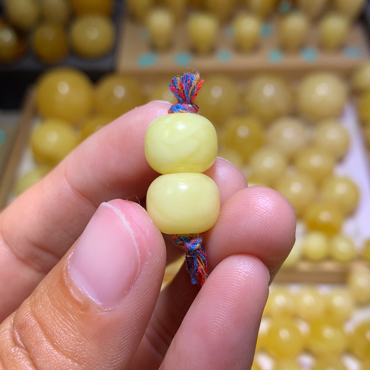 蜜蜡裸石未镶嵌天然俄料浓白花老型11.7