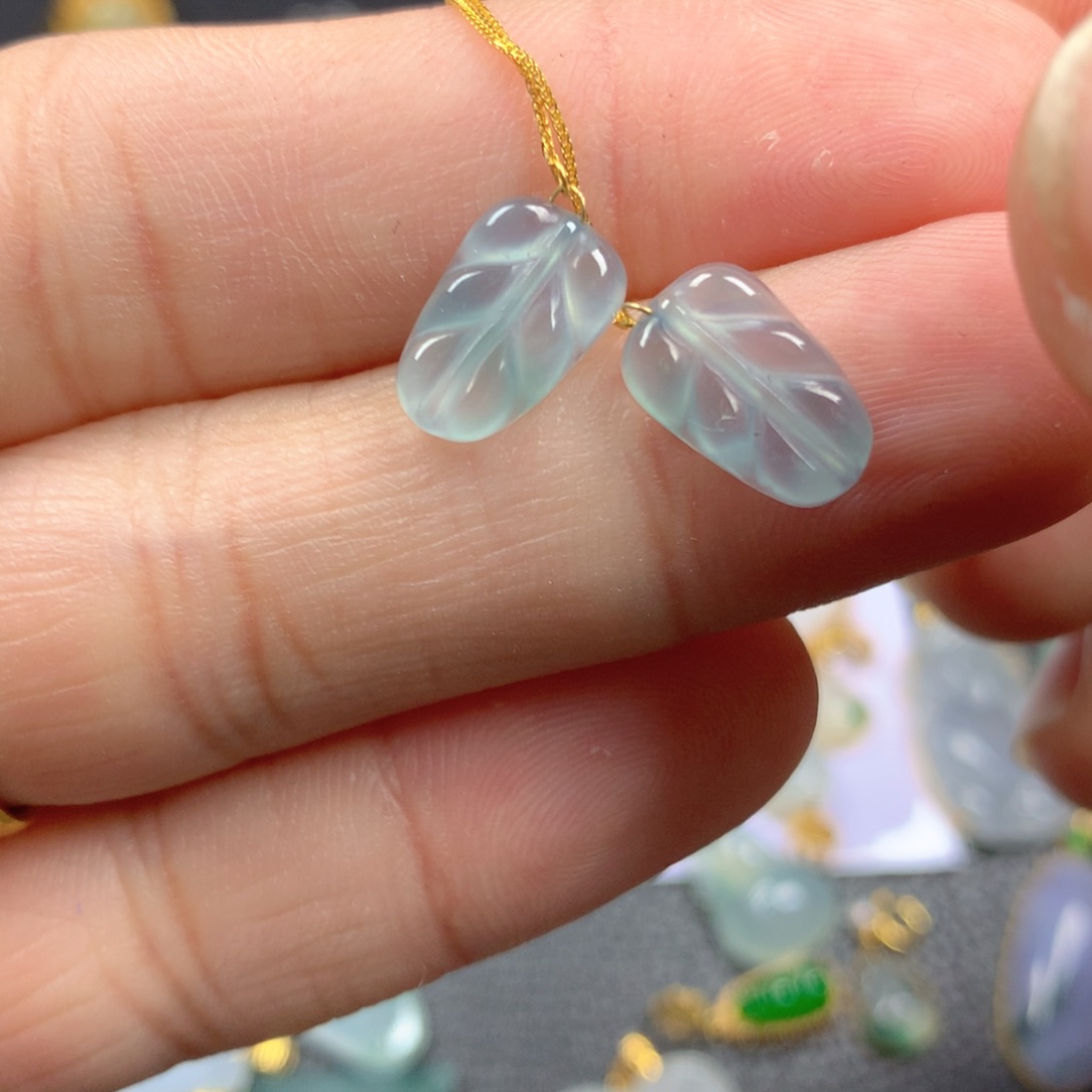 【闪购商品】翡翠颈饰18K金镶嵌翡翠