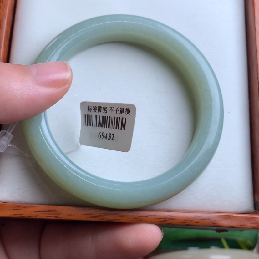 【闪购商品】和田玉手镯未镶嵌