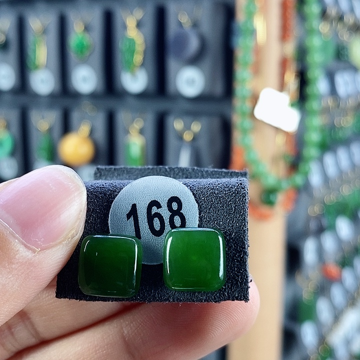 和田玉18K金镶嵌耳饰盈***间