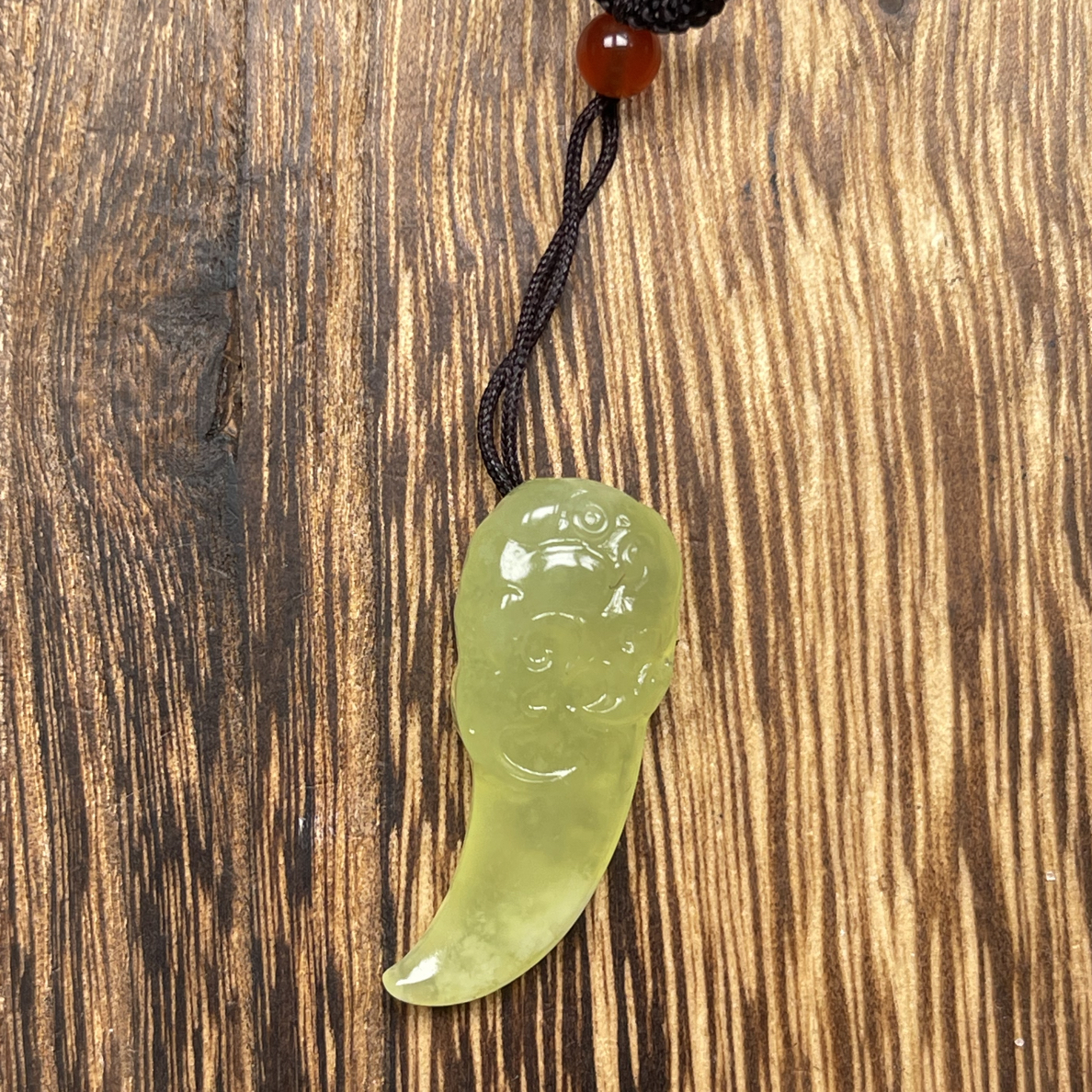 岫玉龙牙吊坠挂件
