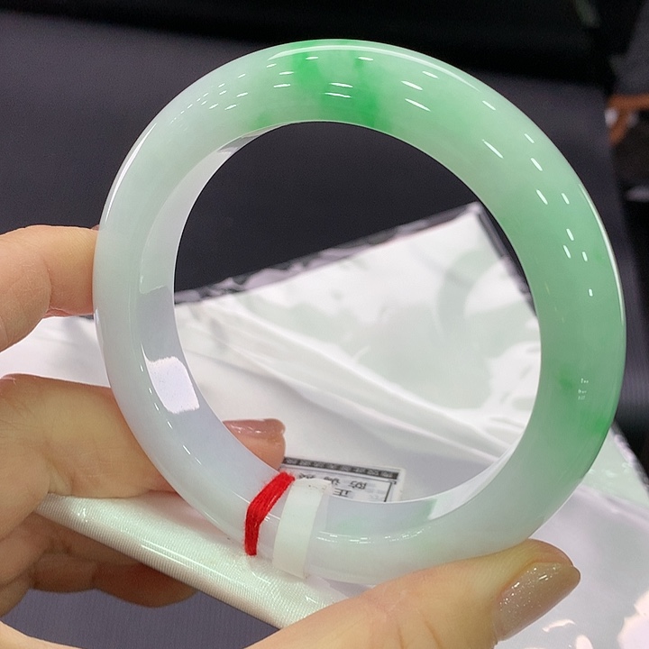 翡翠手镯未镶嵌正圈61.5