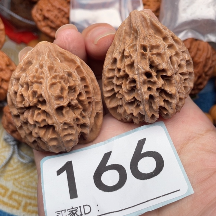 文玩核桃吊坠核桃