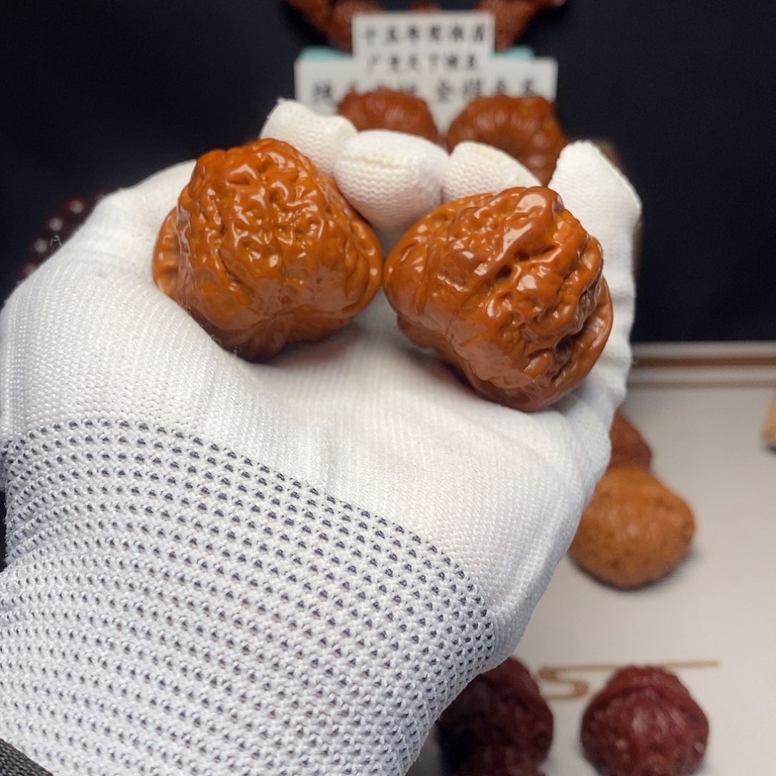 吊坠文玩核桃纯干手盘蛤蟆头尖微刮