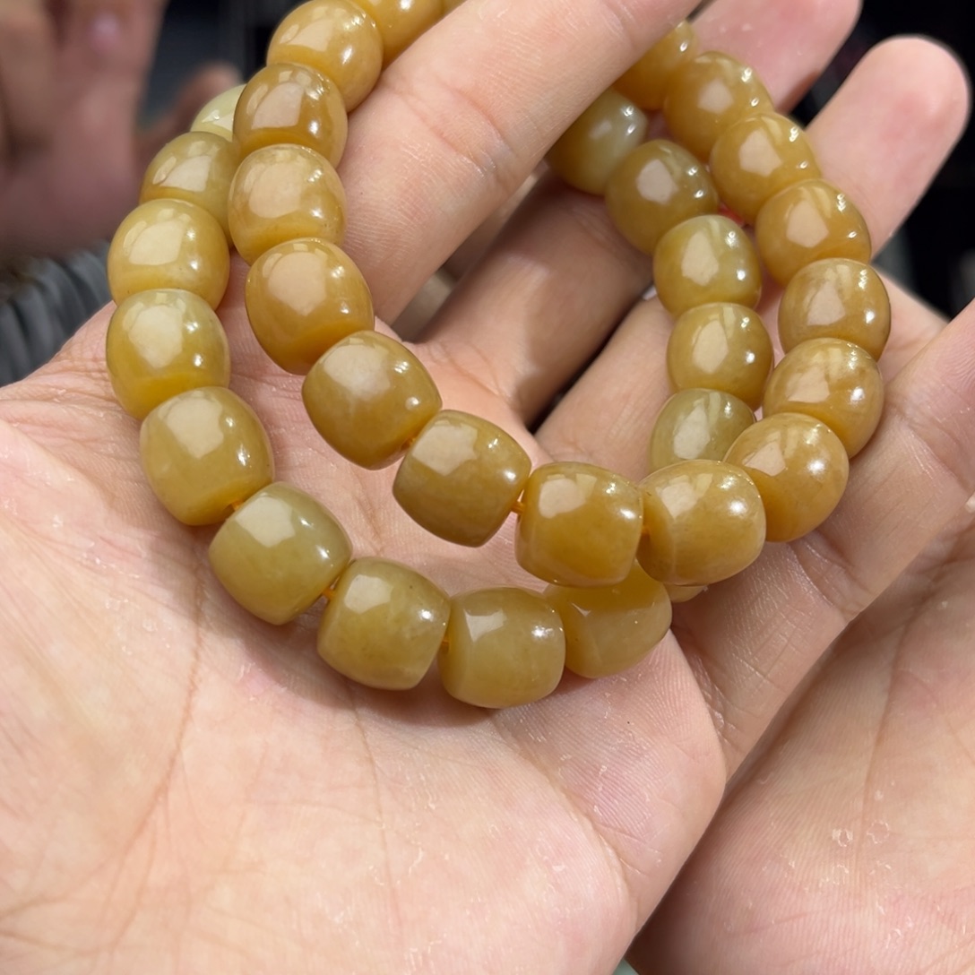 和田玉手串未镶嵌纯天然新疆且末金山料12多样性发其一