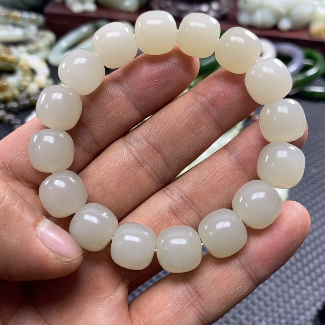 和田玉未镶嵌手链