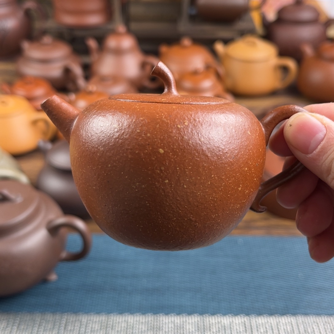 煤***板紫砂茶壶手工制作工艺精湛