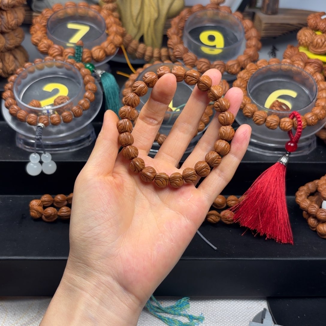 桃核吊坠1.1尺寸野生玉龙脊单圈