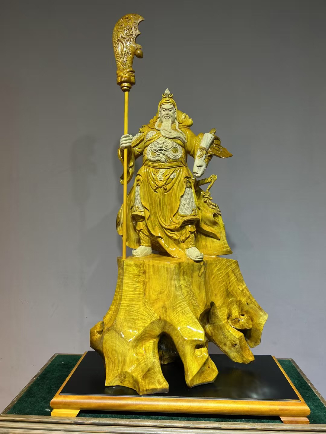 金丝楠木 人物摆件