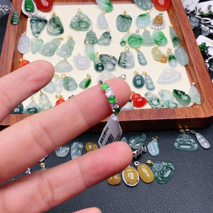 【闪购商品】翡翠戒指银S925镶嵌是***姐戒指