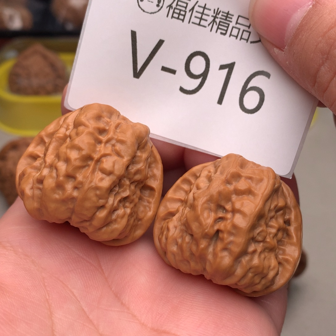 文玩核桃把件36蛙…………..